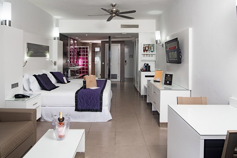 Oceanfront Elite Club Junior Suite at Hotel Riu Palace Jamaica